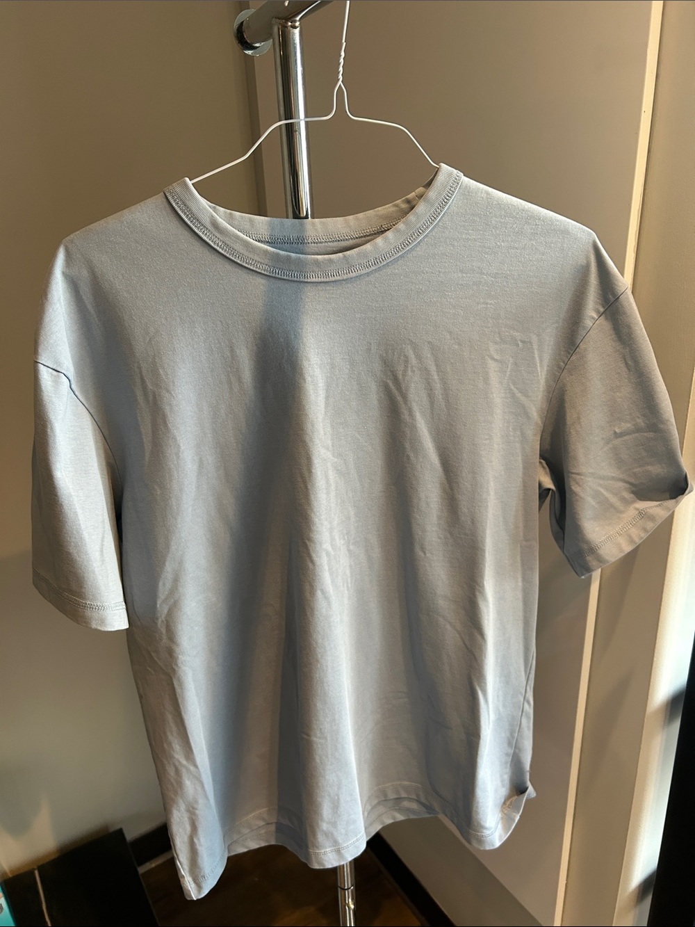 H&M Men's Crew Neck T-Shirt in Pale Blue